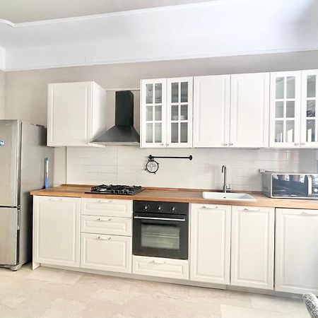 Regina Elena Apartments بيسكارا المظهر الخارجي الصورة